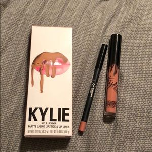 Kylie Jenner lipstick